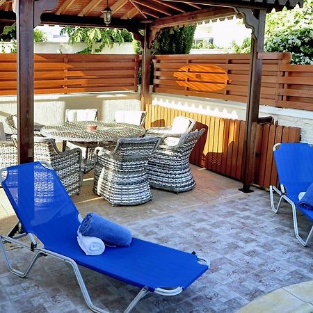 Chronas By Prestige Bookings Coral Bay Exteriör bild